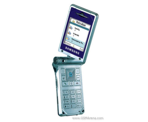 GSM Maroc Téléphones basiques Samsung D700